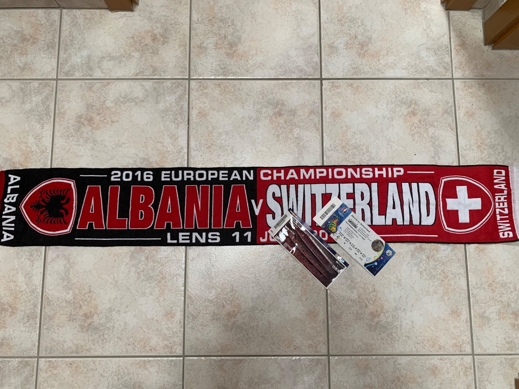 Foulard & Sciarpe: Fussball Schal + Ticket ALB-SUI EM 2016 Lens – Usato da Mels venduto da RicciW86