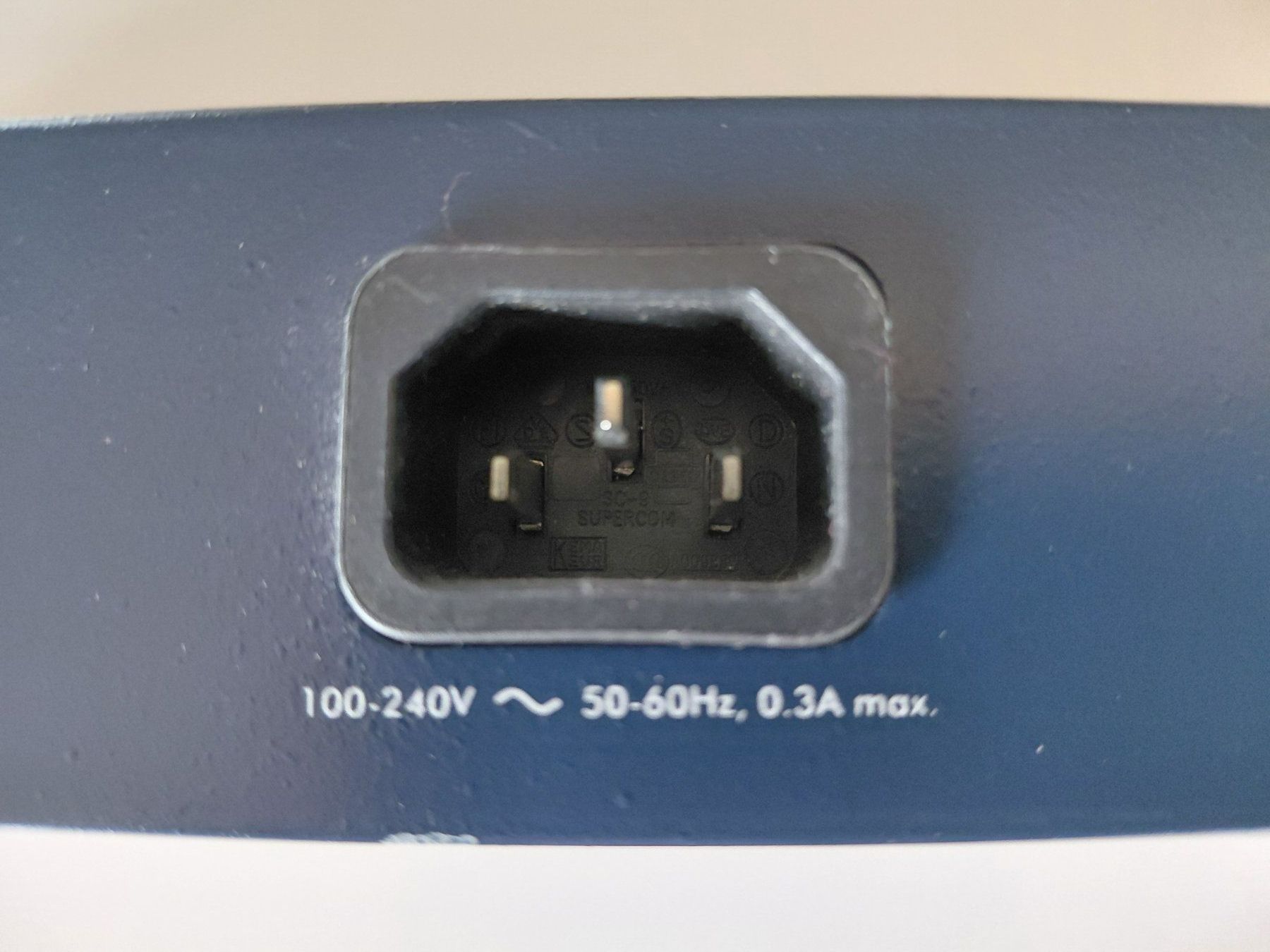 Hub & Switch: Switch NETGEAR Pro Safe - 16 Port - JF 5516 – Usato da Renan BE venduto da Epicurien0017 2