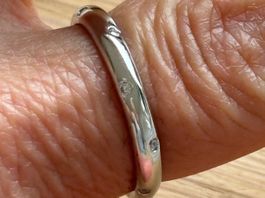 Luxus Gr: 18/8 Silber Ring Memoire Zirkonia