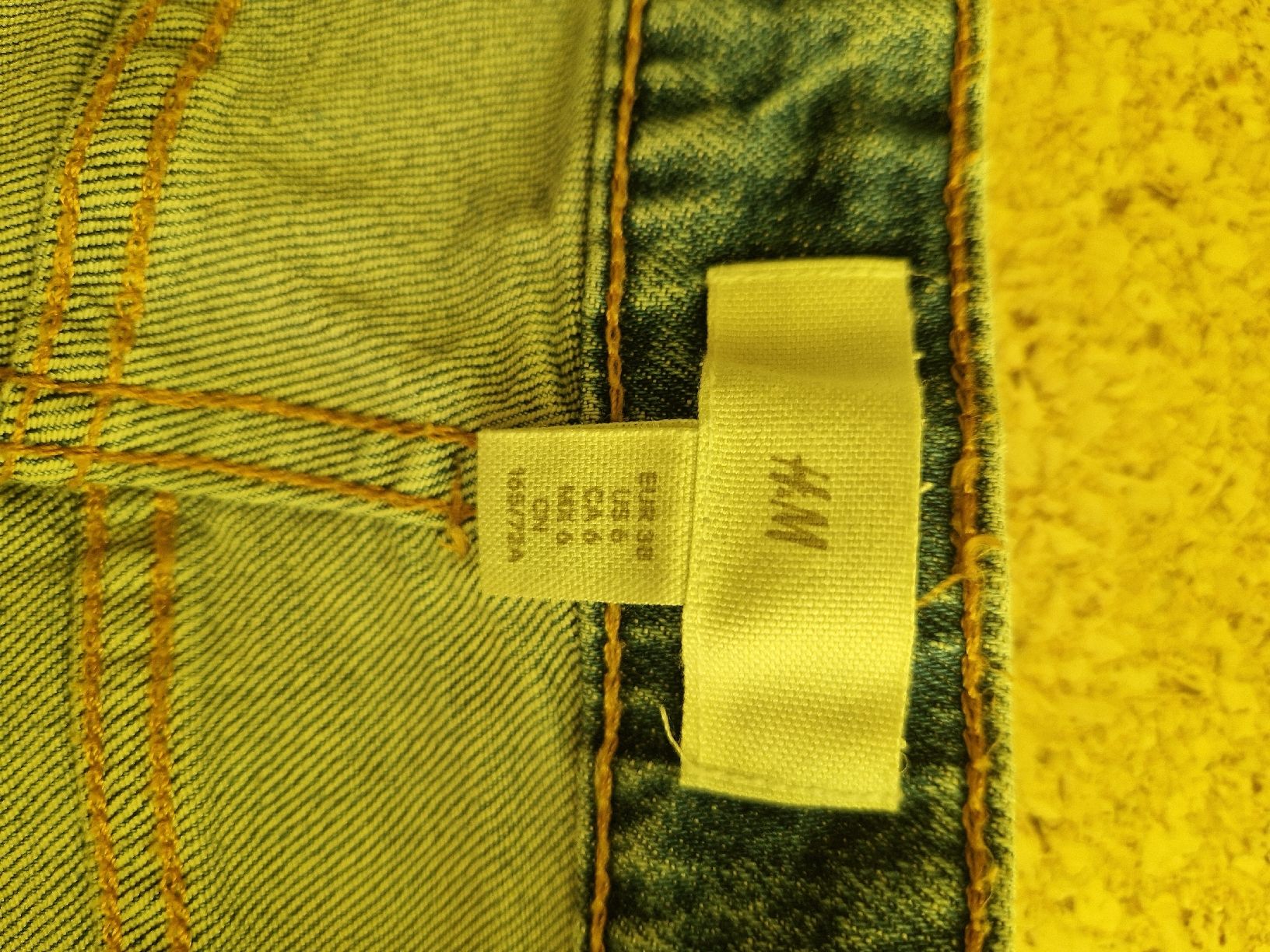 H&M Jeans: Jeansshorts Paket – Nuovo (secondo la descrizione) da Wattwil venduto da cel_222n 2
