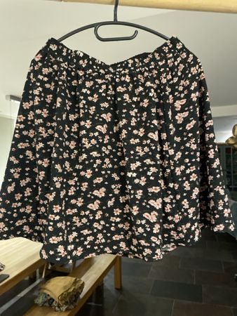 Vero Moda Blumenrock 🌸Gr.Mir
