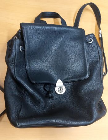 Bree Leder Ruecktasche + eine Gratis Handtasche