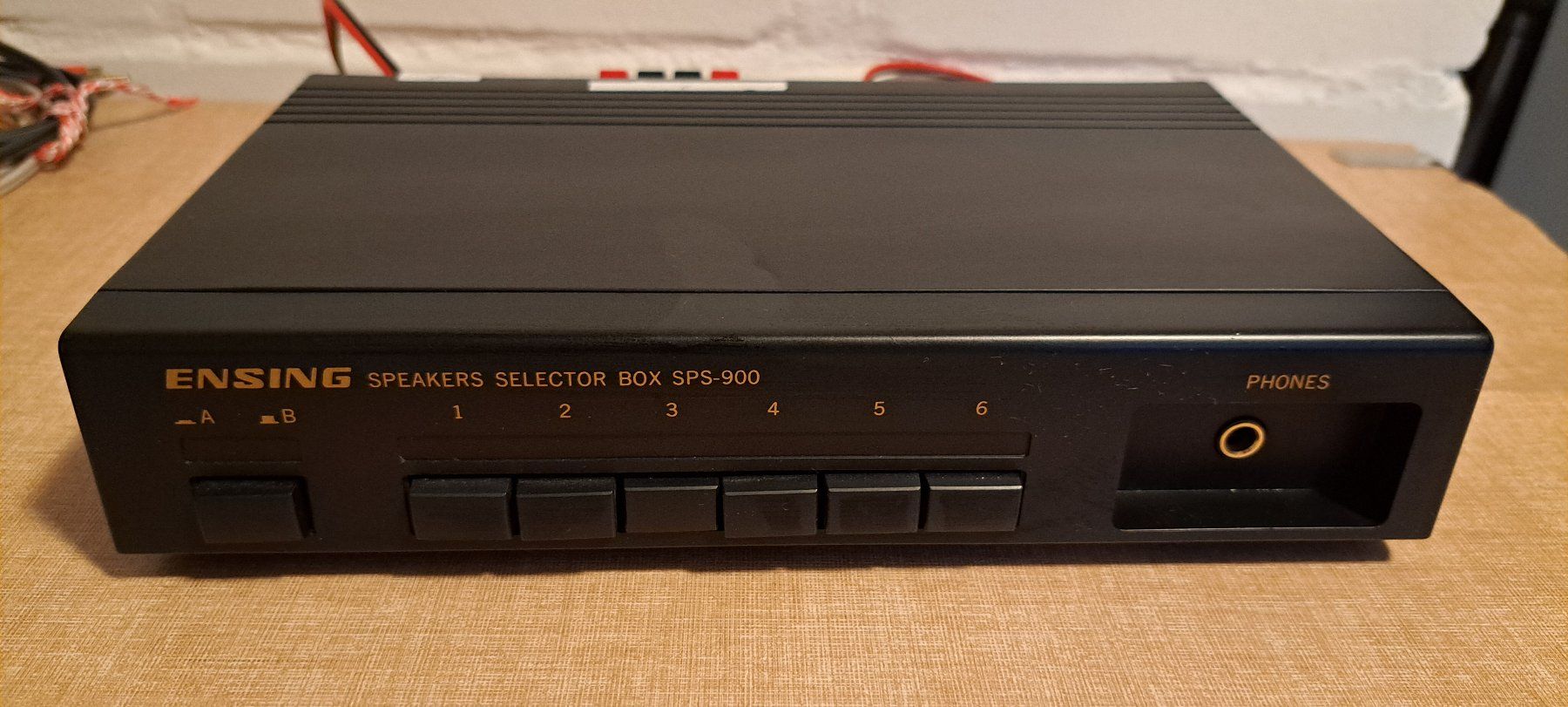 Haut-parleurs: ENSING SPEAKER SELECTORBOX SPS-900 Lautsprecher Umschaltbox – D'occasion à Niederönz par Chraemerliguet
