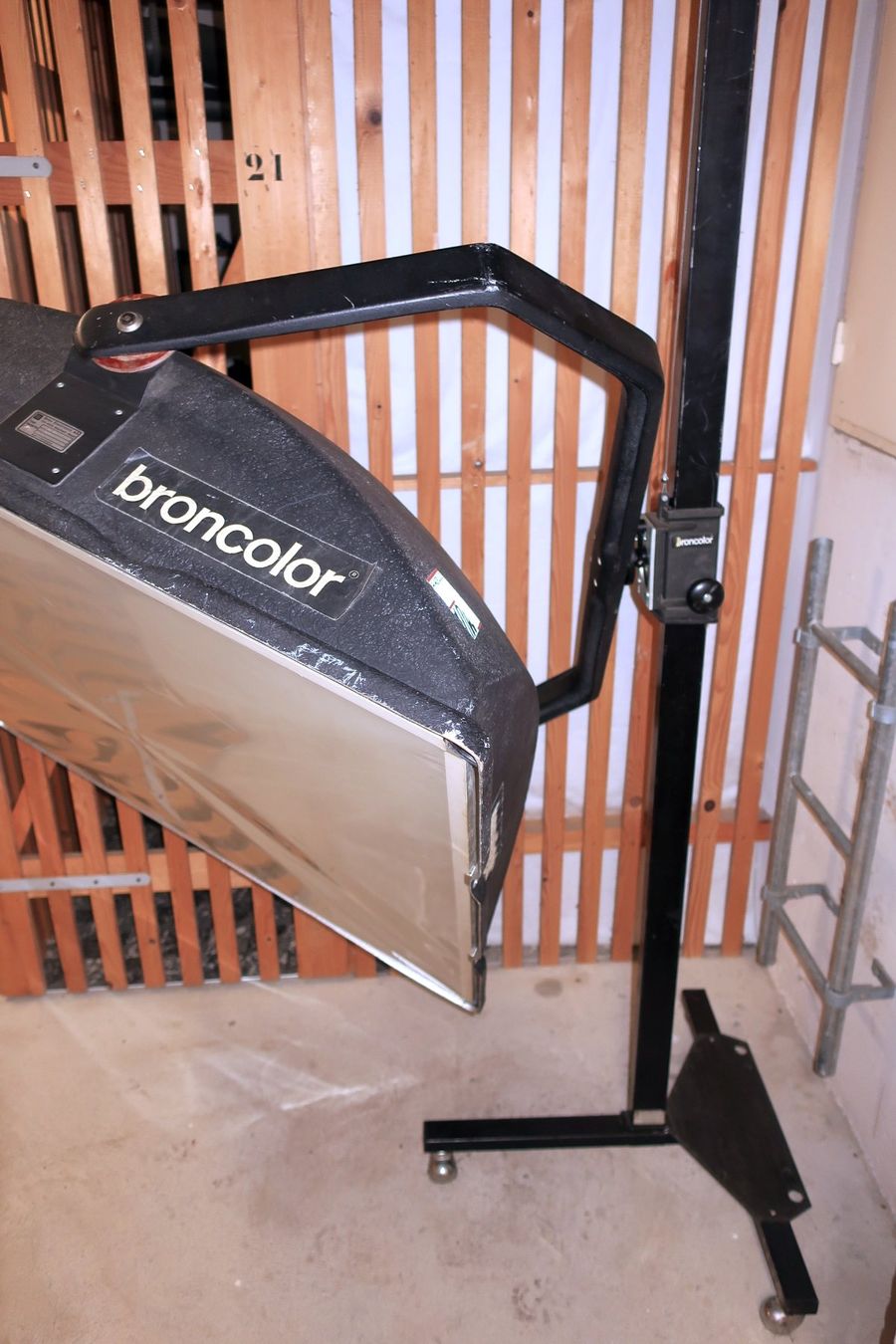 Broncolor Flashs: Broncolor Hazylight 100cm komplett mit Stativ – D'occasion à Zürich par dnk_nrd8 1