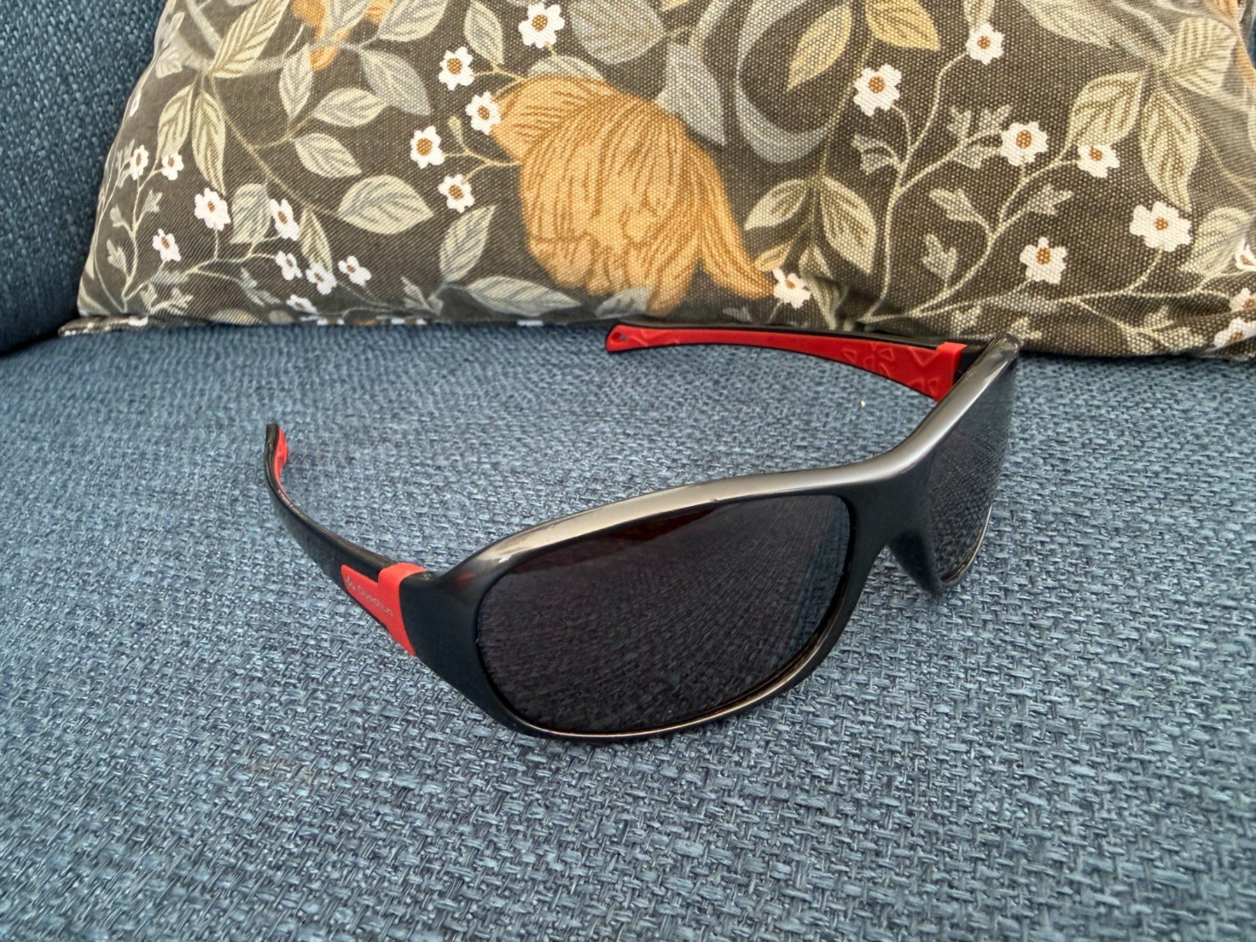 Decathlon Occhiali & Lenti: Kinder-Sonnenbrille QUECHA – Usato da Uzwil venduto da justitia8 1