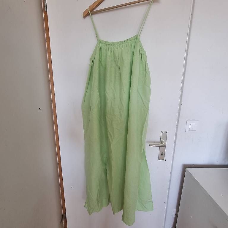 Kleider: H&M Leinenkleid hellgrün Gr. M Sommerkleid – Gebraucht aus Bern von DiLara2000 2