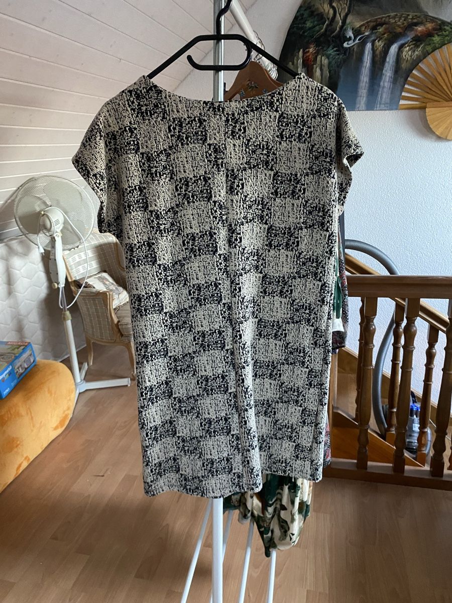 Vestiti: Robe sans manche taille 38 – Usato da Gland venduto da Rolinette 1