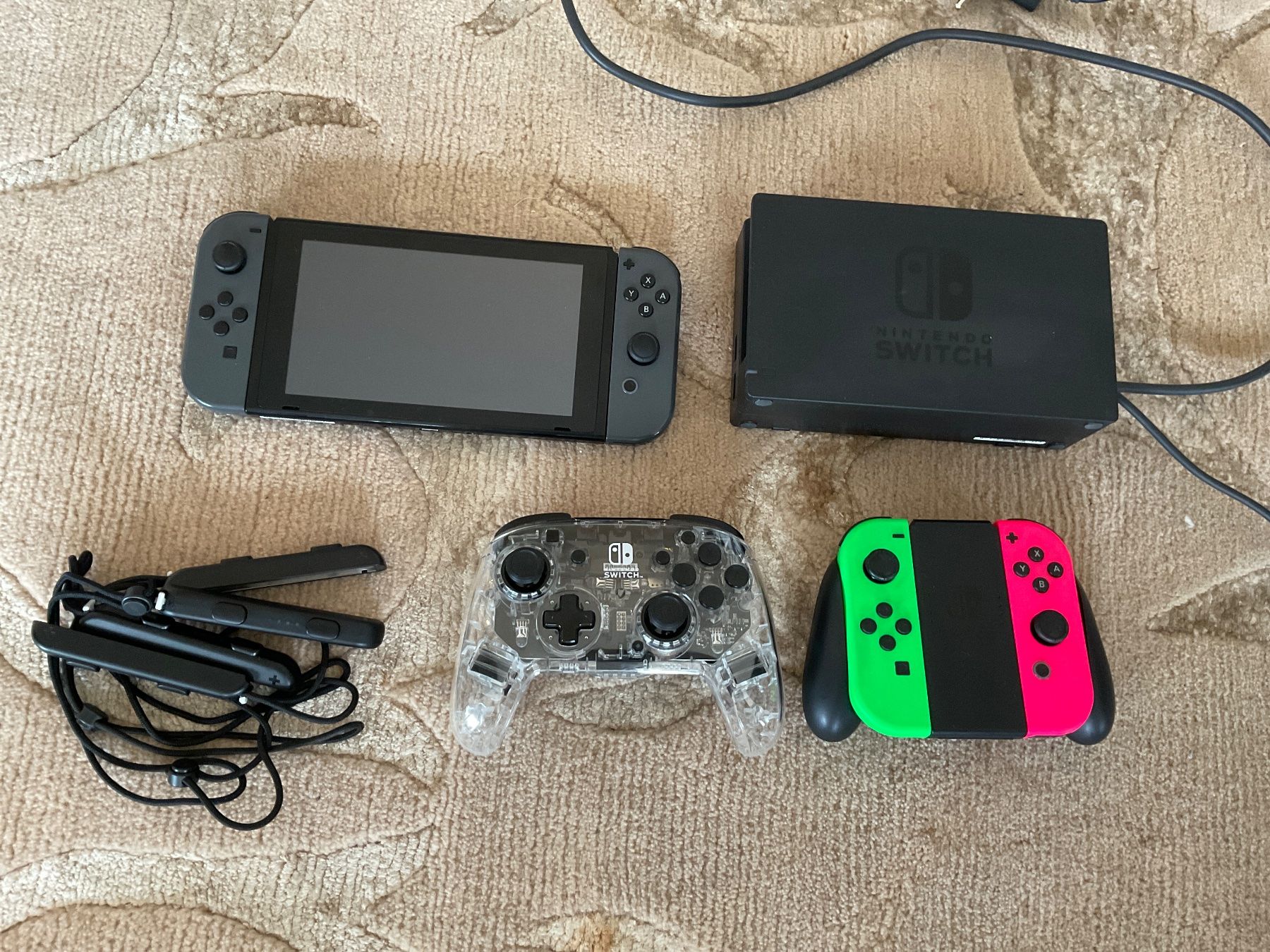 Nintendo Console: Nintendo Switch Bundle mit 9 Spielen & 3 Controller – Top! – Usato da Uster venduto da Bhuse 3