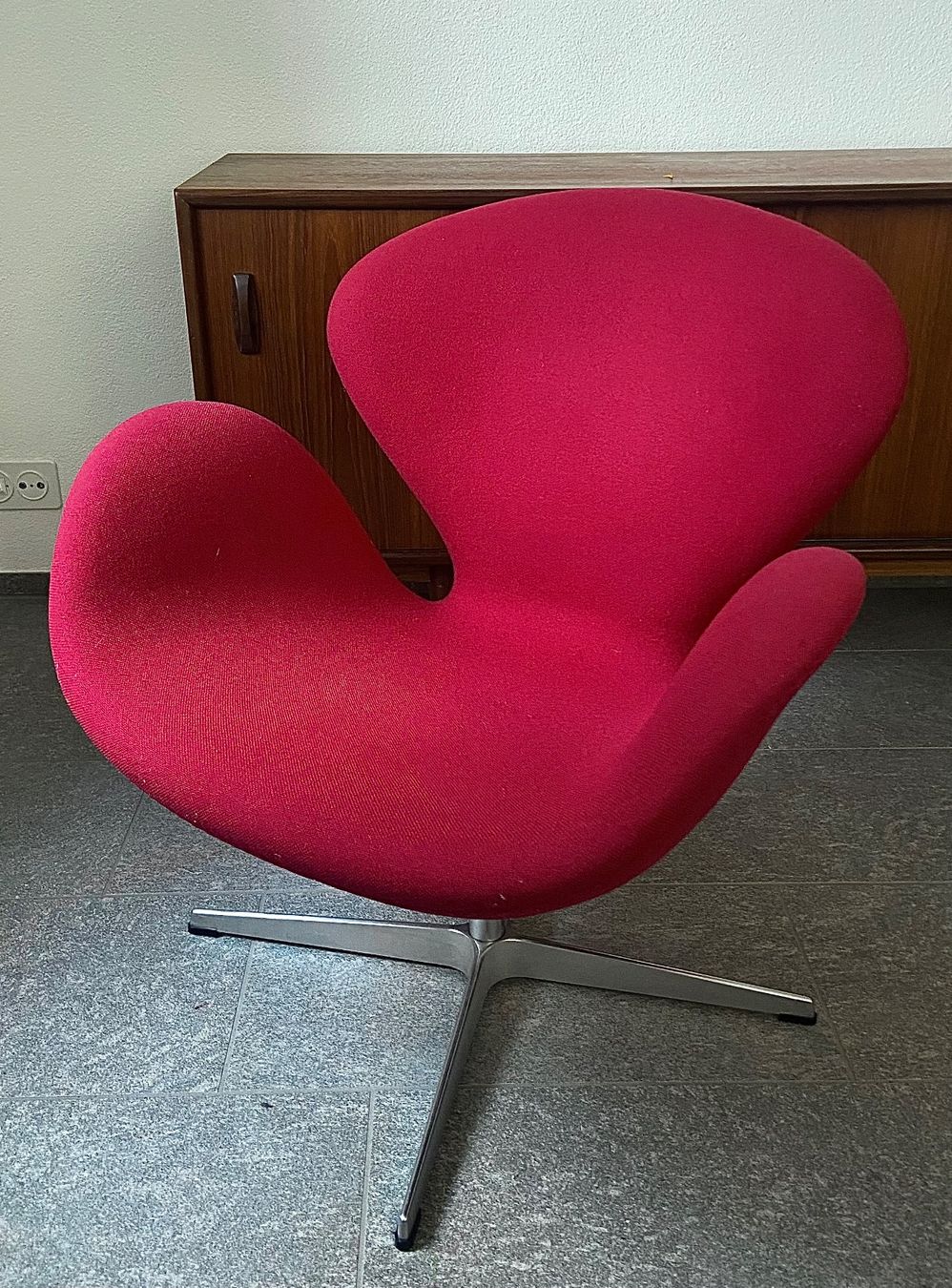 Fritz Hansen Poltrone: Swan Chair Original – Usato da Zürich venduto da Unique2400