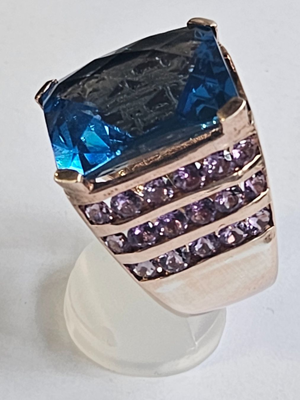 Anelli: Massive Ring mit blauaem Topas und Amethisten Grösse 58 – Nuovo (secondo la descrizione) da Zürich venduto da Bieter04