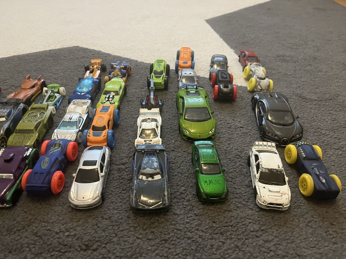 Giocattoli: Spielzeug Autos  – Usato da Bülach venduto da coco4321 4