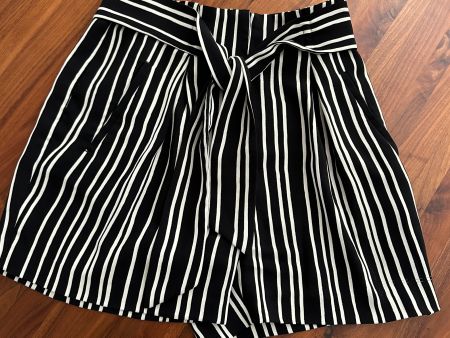 H&M elegante Damen-Shorts (Gr. 36) - wie neu!