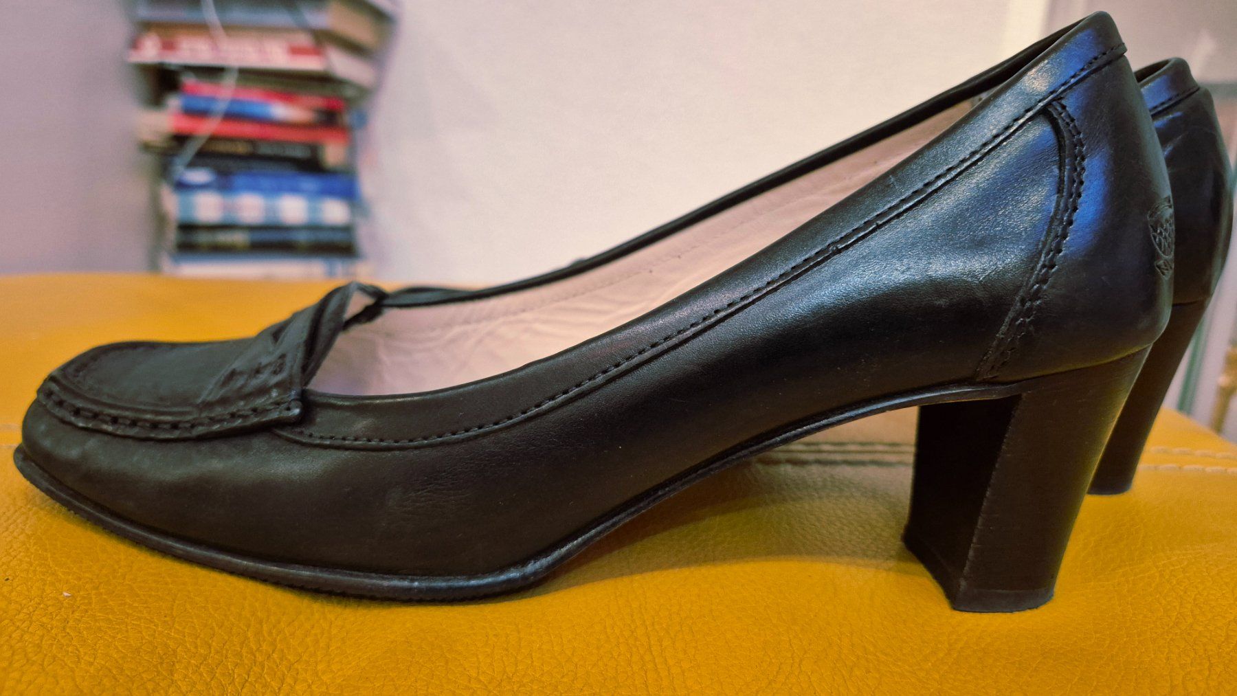 Navyboot Scarpe da donna: Pumps aus Leder Gr. 37 von Navyboot – Usato da Schönenbuch venduto da Rasmo 2