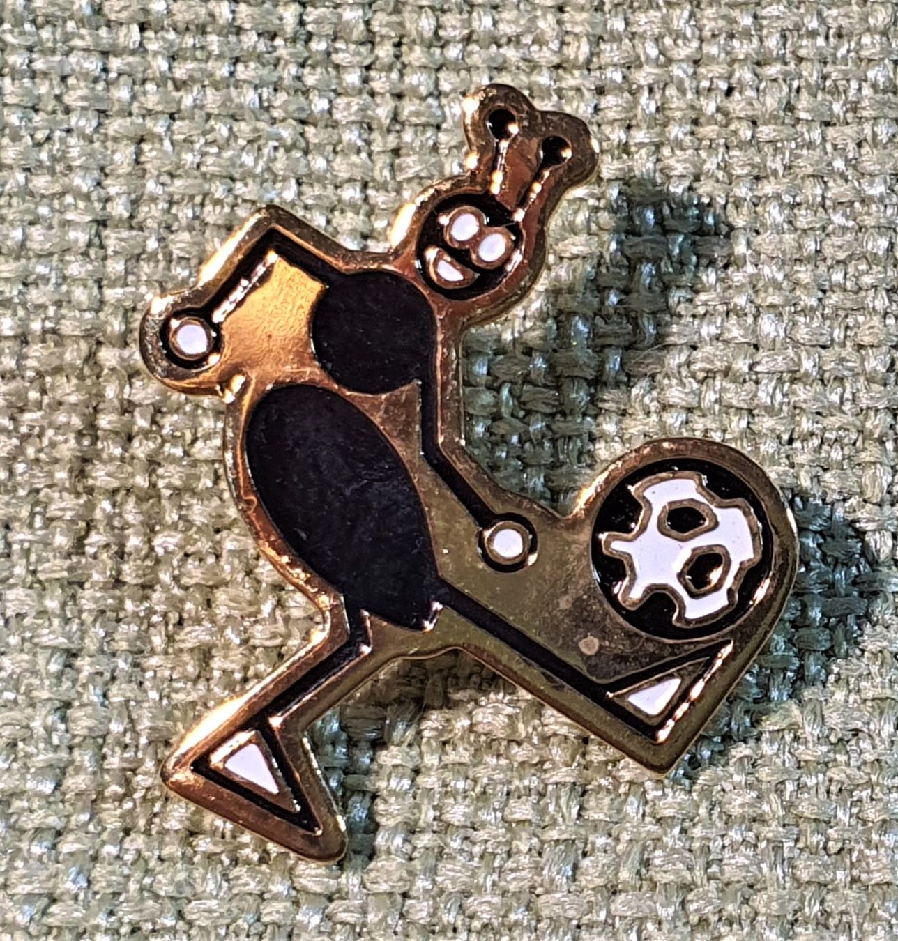 Plaketten & Abzeichen: O144 - Pin Fussball Ameise – Gebraucht aus Reinach BL von Boston-Verkauf