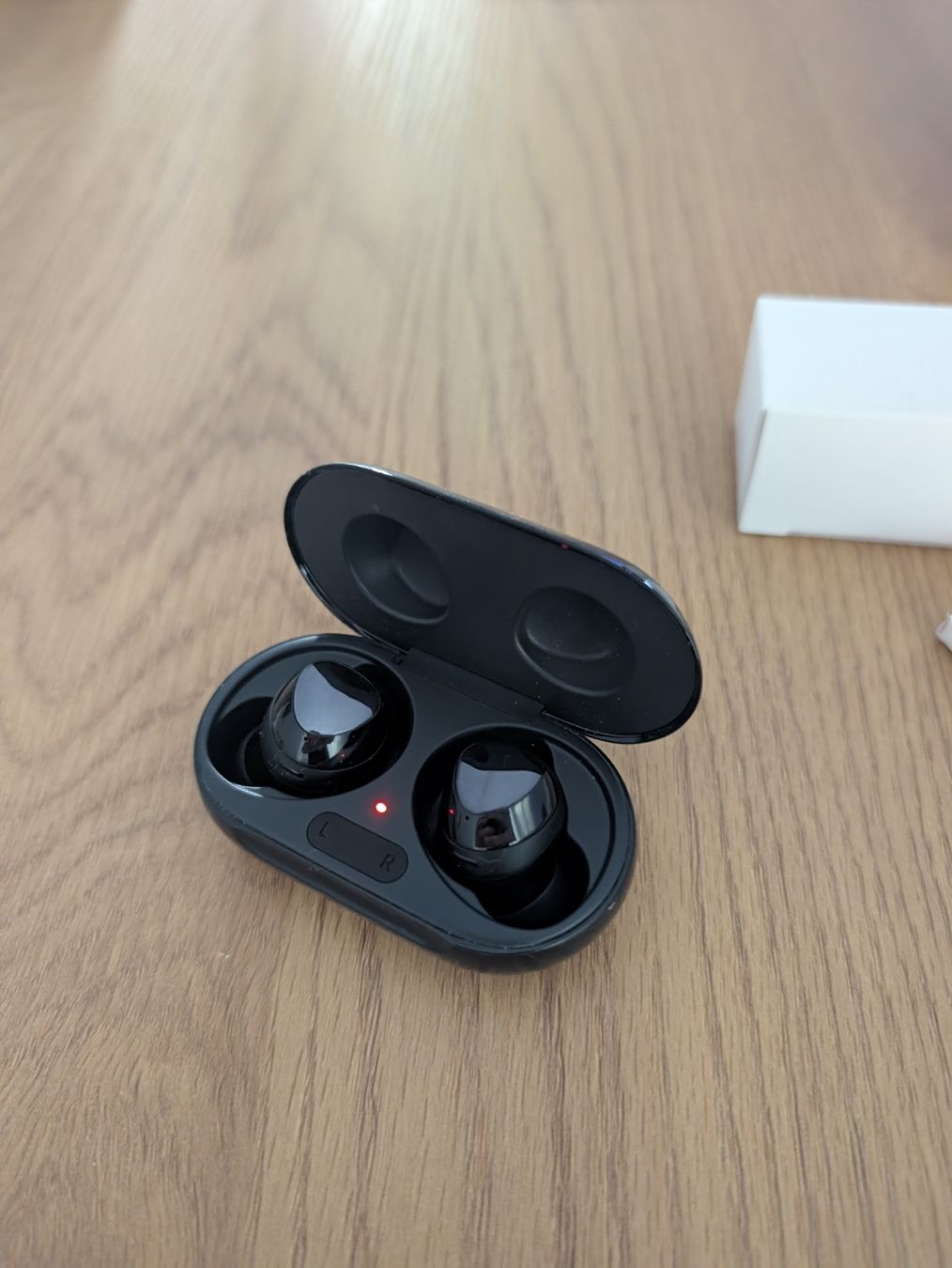 Samsung Cuffie: Samsung Galaxy Buds+ – Difettoso da Wettingen venduto da miguel.mca 3