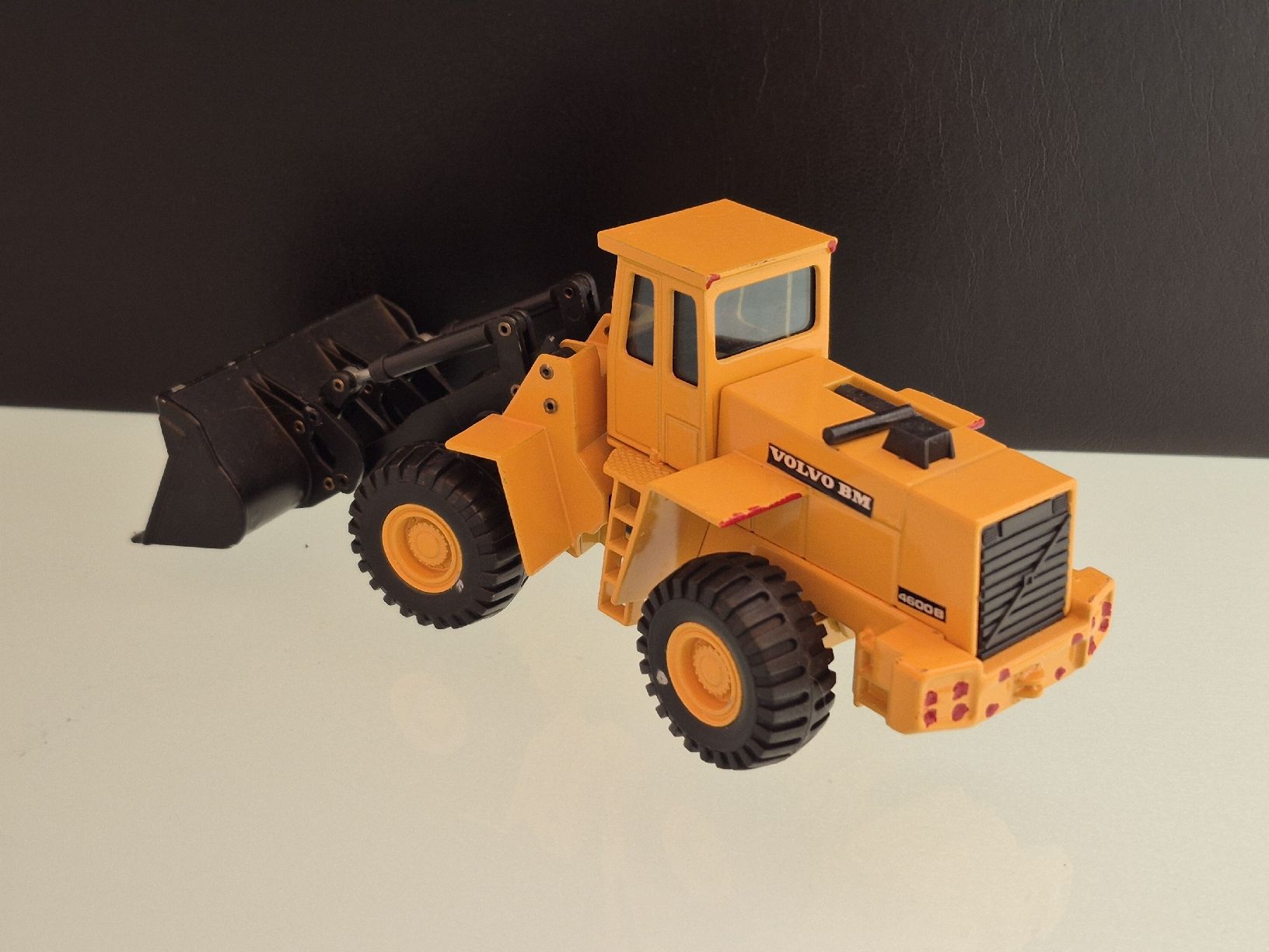 Joal Modellini d'auto: Joal Volvo BM 4600B – Usato da Uetendorf venduto da myhome12 1