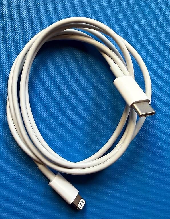 Apple Cavi: Ladekabel (1m) USB-C auf Lightning – Usato da Bäriswil BE venduto da VFR12
