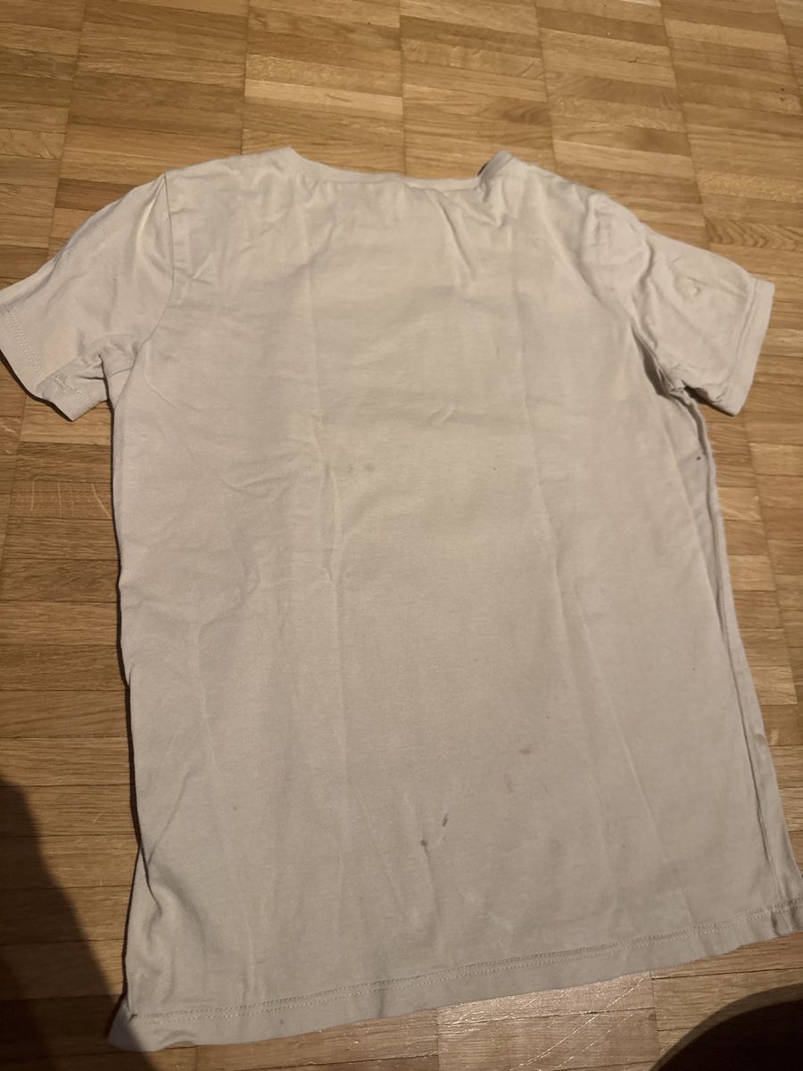 Camicie, T-shirt & Polo: Tshirt Grösse 122-128 – Usato da Glattpark(Opfikon) venduto da cherrytomate 1