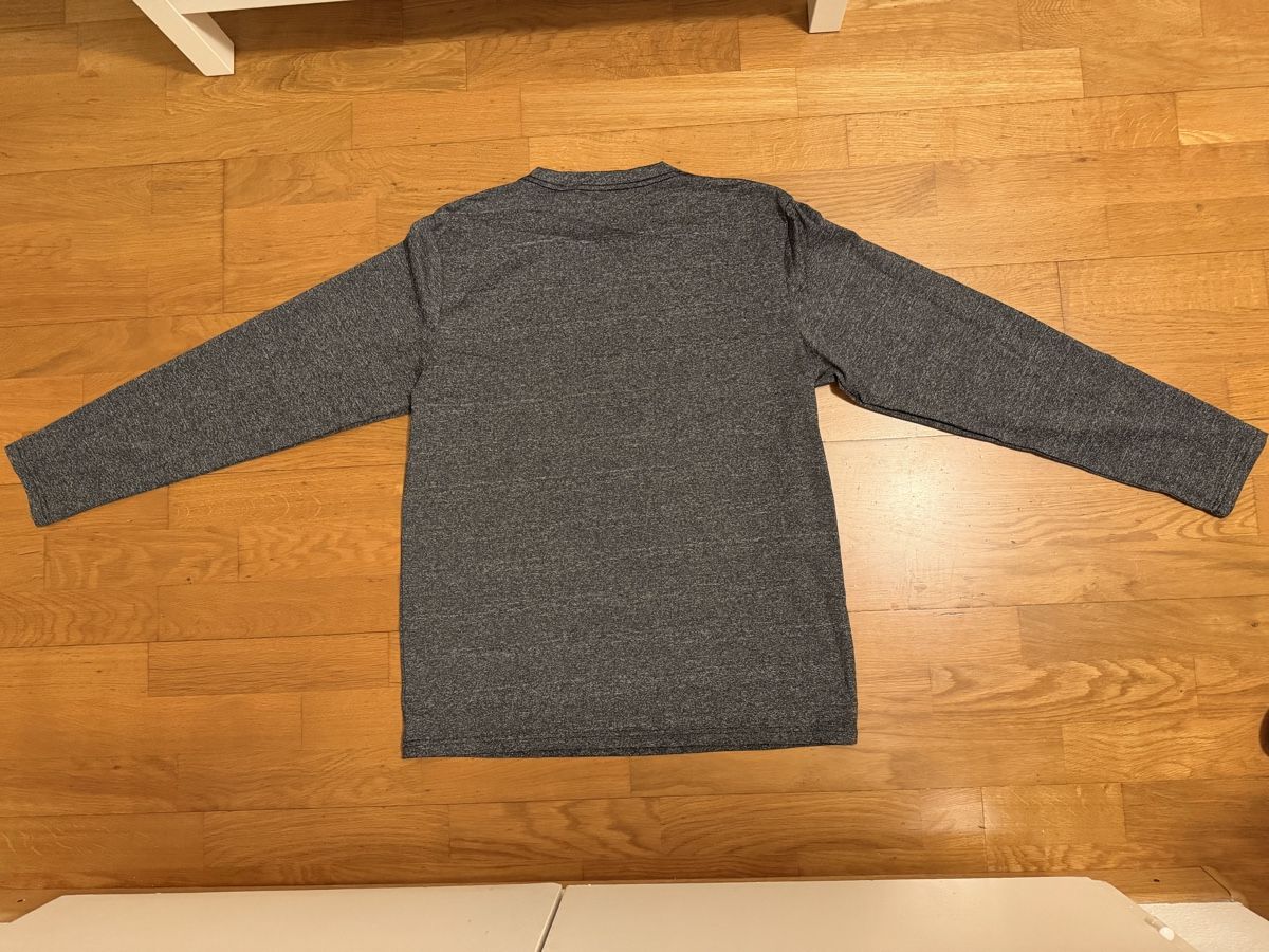Pullover & Sweatshirts: Basic Pullover Grösse L. Neu. Nie getragen. – Neu (gemäss Beschreibung) aus Adliswil von StephanieAnnina 3