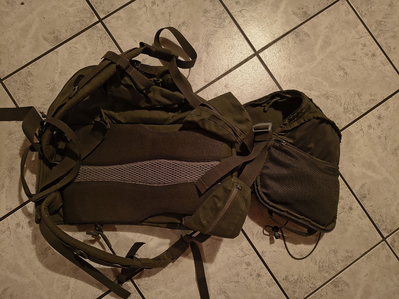 Sacs à dos: Tasmanian Tiger TT Modular Pack 30 oliv – D'occasion à Appenzell Steinegg par gia_js8j 2