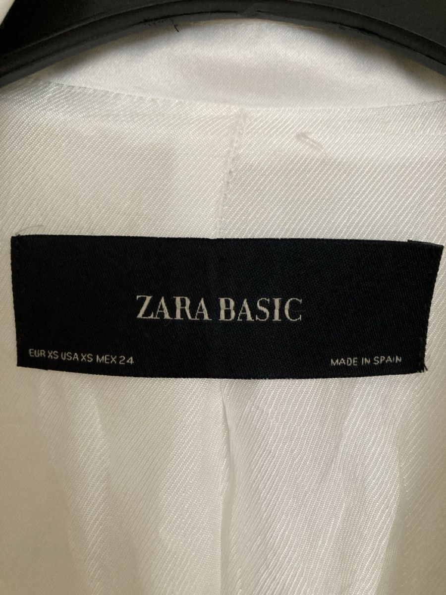 Zara Vestes: Blazer weiss zara – D'occasion à Wilen b. Wil par ilariia10 1