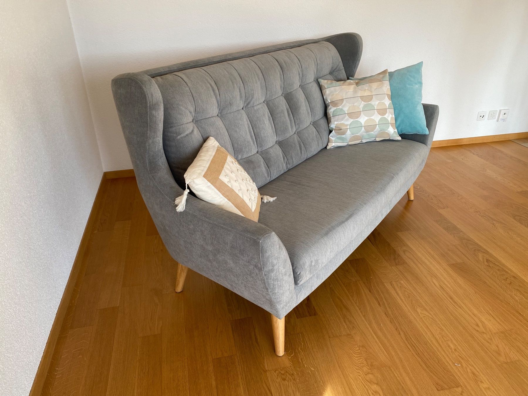 Divani: 3er Sofa wie neu mit Füsse Eiche – Usato da Bern venduto da Alexandra9 1
