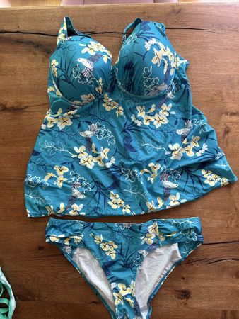 Schwangerschafts Tankini geblümt Grösse 46 F wie neu!