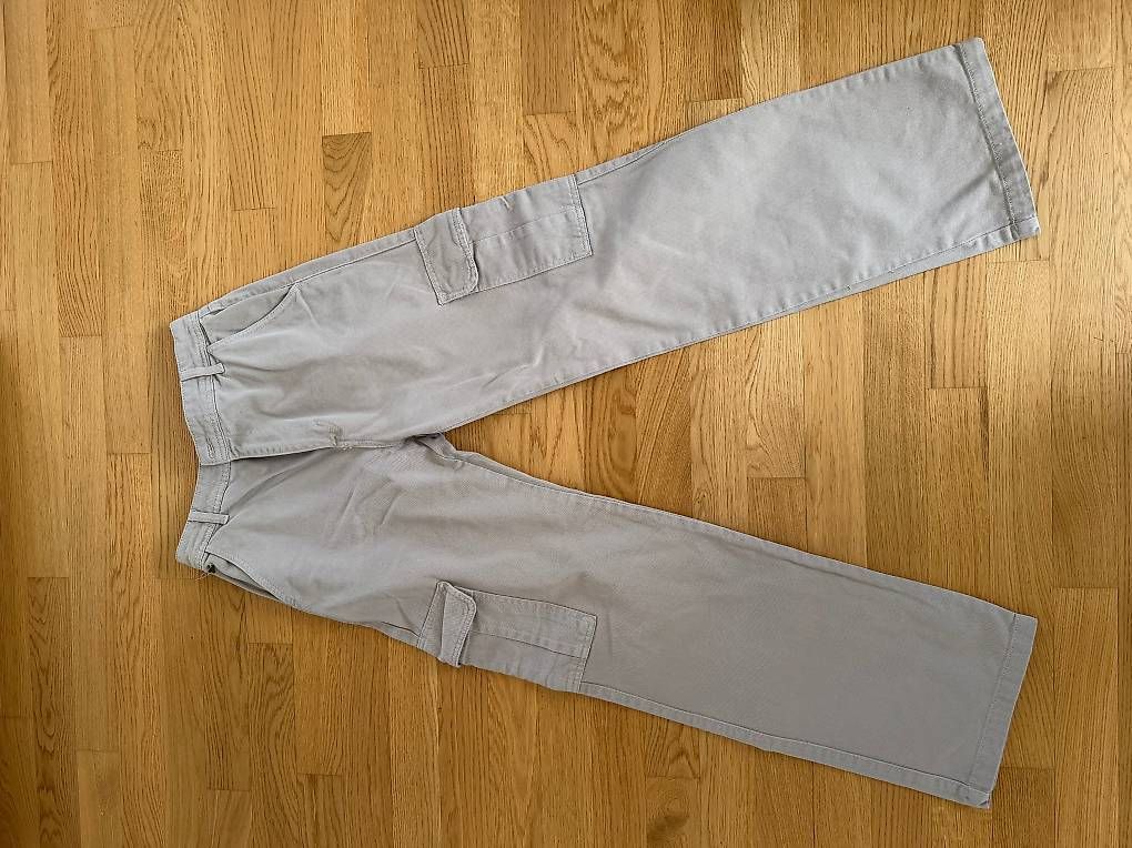 Hosen: Pantaloni cargo beige 36 Pull&bear – Gebraucht aus Zürich von ame_j5mq