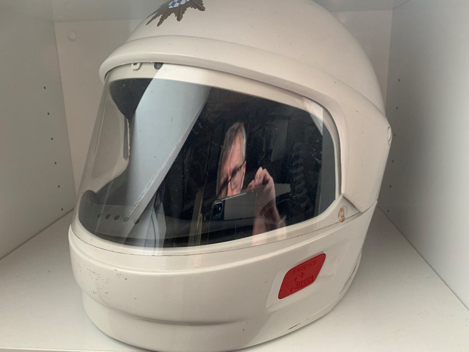Uniformi: Motorradhelm Landespolizei Bayern – Usato da Volketswil venduto da zwitsch33
