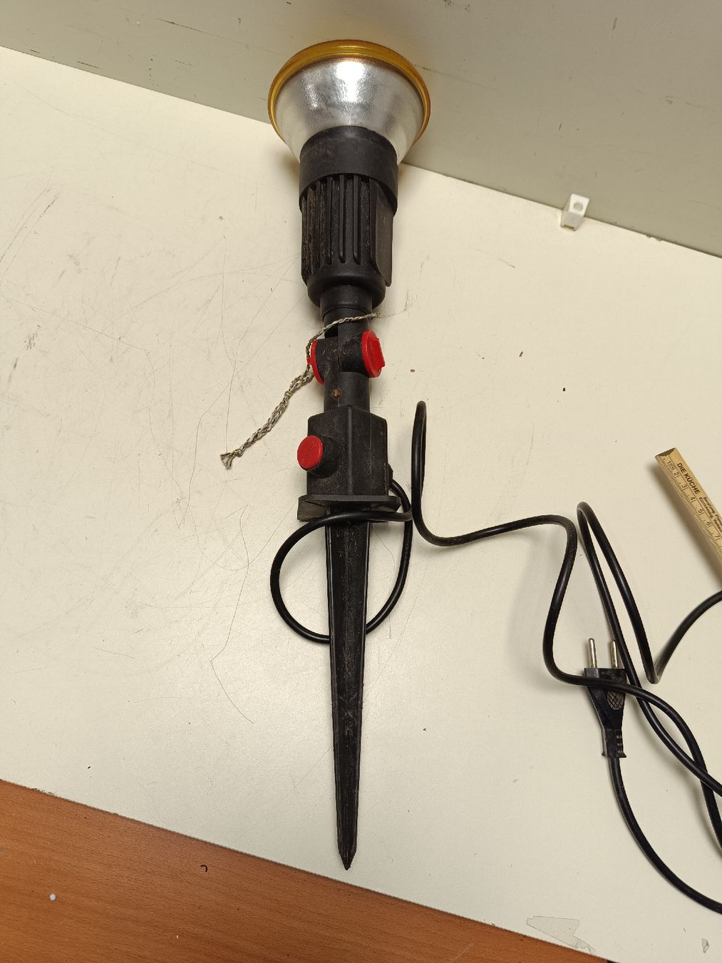 Lampade: Schöner Garten Spot Lampe(em76) – Usato da Künten venduto da Schnaepplihuus 2