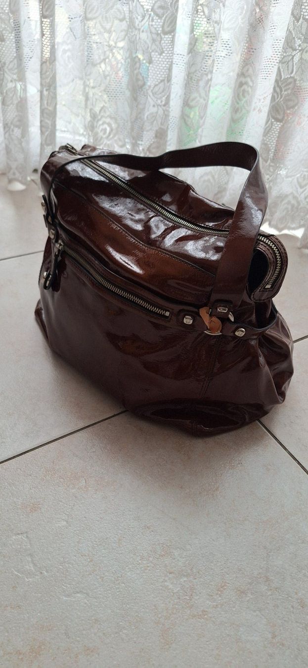 Borse da donna: Sac à main LUANA en cuir – Usato da St-Triphon venduto da Jldr0