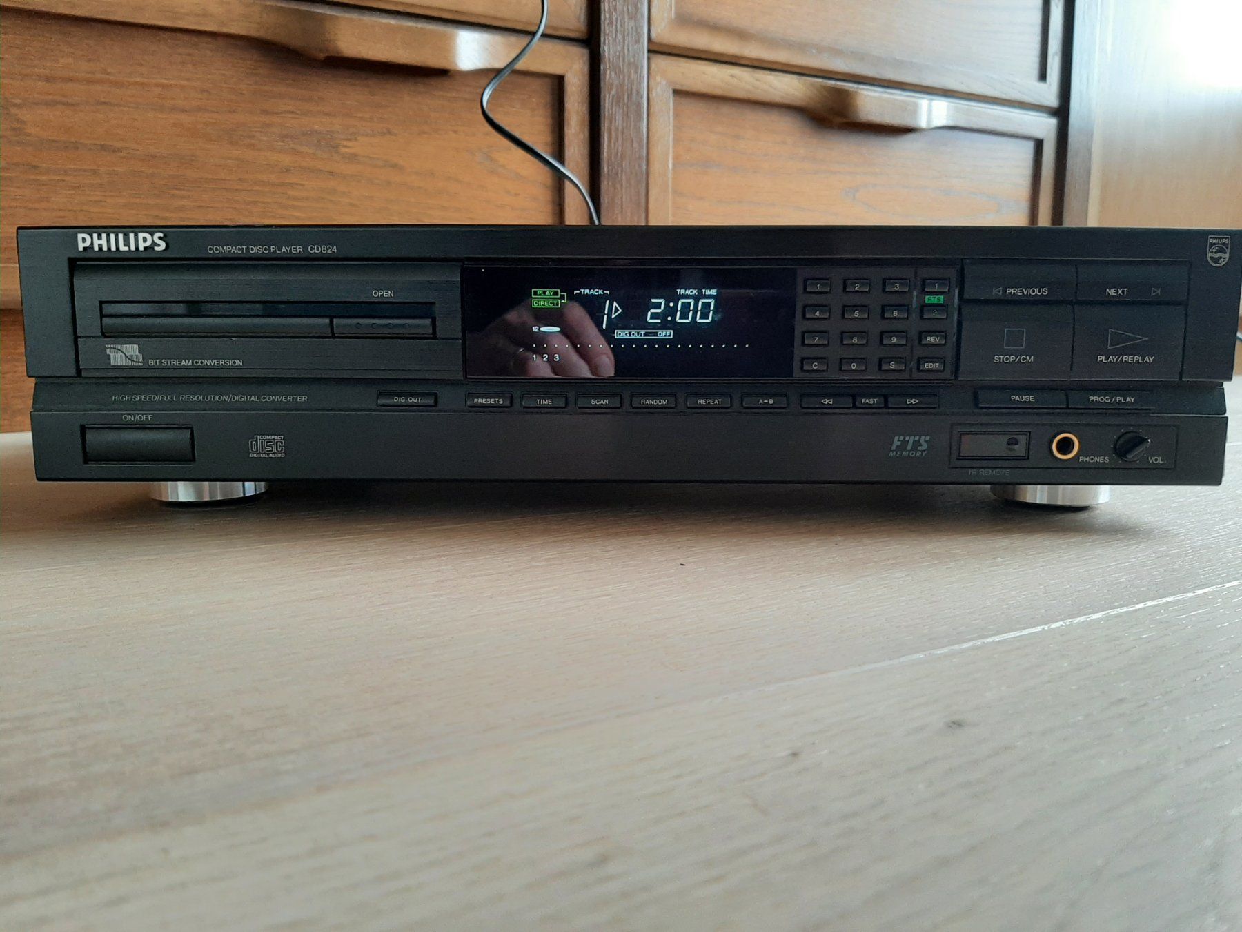 Audio- & Mediensysteme: HiFi CD-Player Philips CD824 – Gebraucht aus Büren an der Aare von