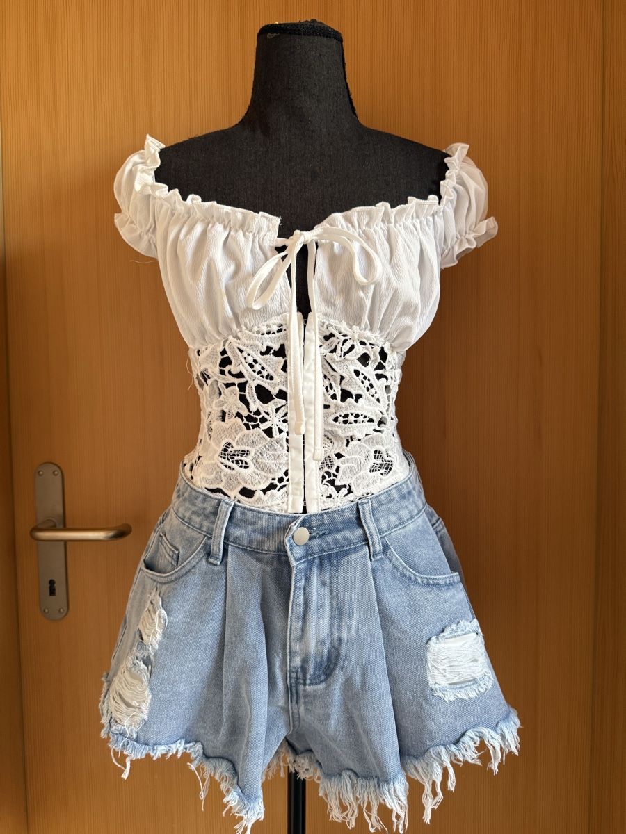 Top: Boho Spitzentop – Nuovo (secondo la descrizione) da Sigriswil venduto da ck56
