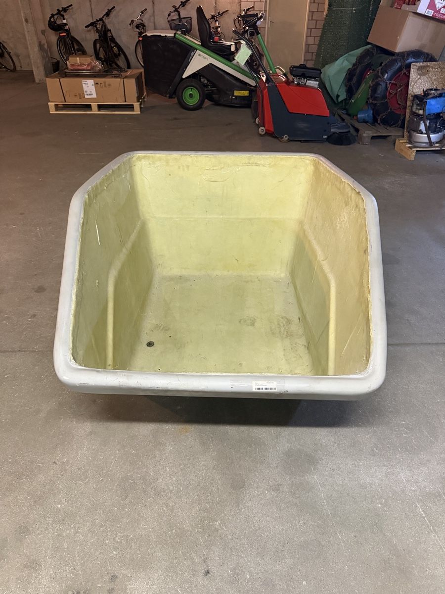 Altro per industria metallurgica: Kunststoffmulde 600 Liter – Nuovo (secondo la descrizione) da Malters venduto da BachBrun 3