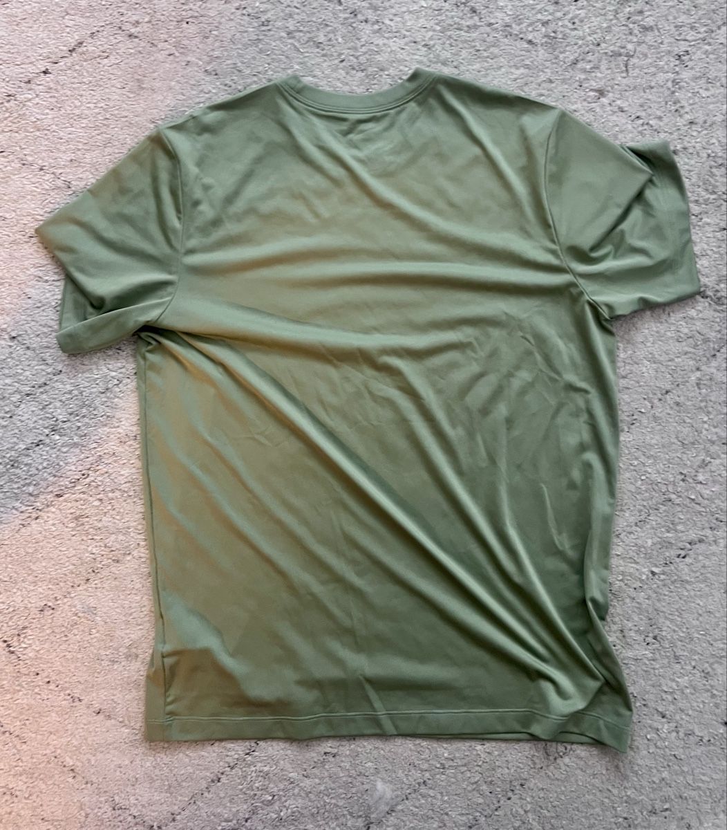 Nike T-shirt: Nike Performance T-Shirt basic - dusty olive Gr.L – Usato da Emmenbrücke venduto da ThomiE01 1
