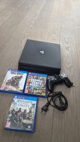 Sony PS4 Pro 1 To + manette + 3 jeux
