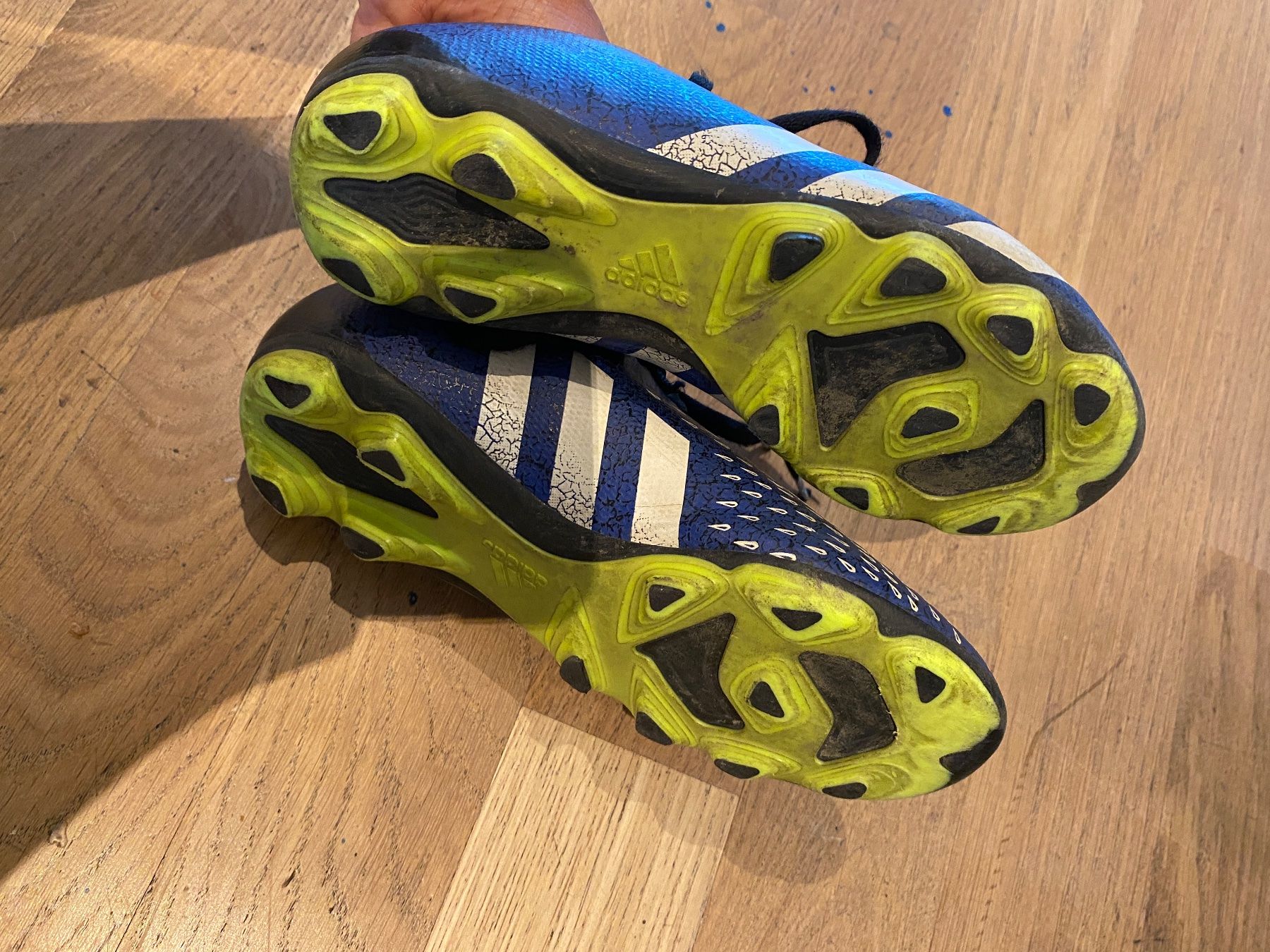 Scarpe per ragazzi: Fussballschuhe 30.5 Addidas – Usato da zug venduto da saliviolyn 3