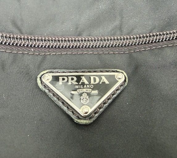 Prada Taschen: Prada Nylon vintage shoulder bag – Gebraucht aus Epalinges von MyVintageWorld 3