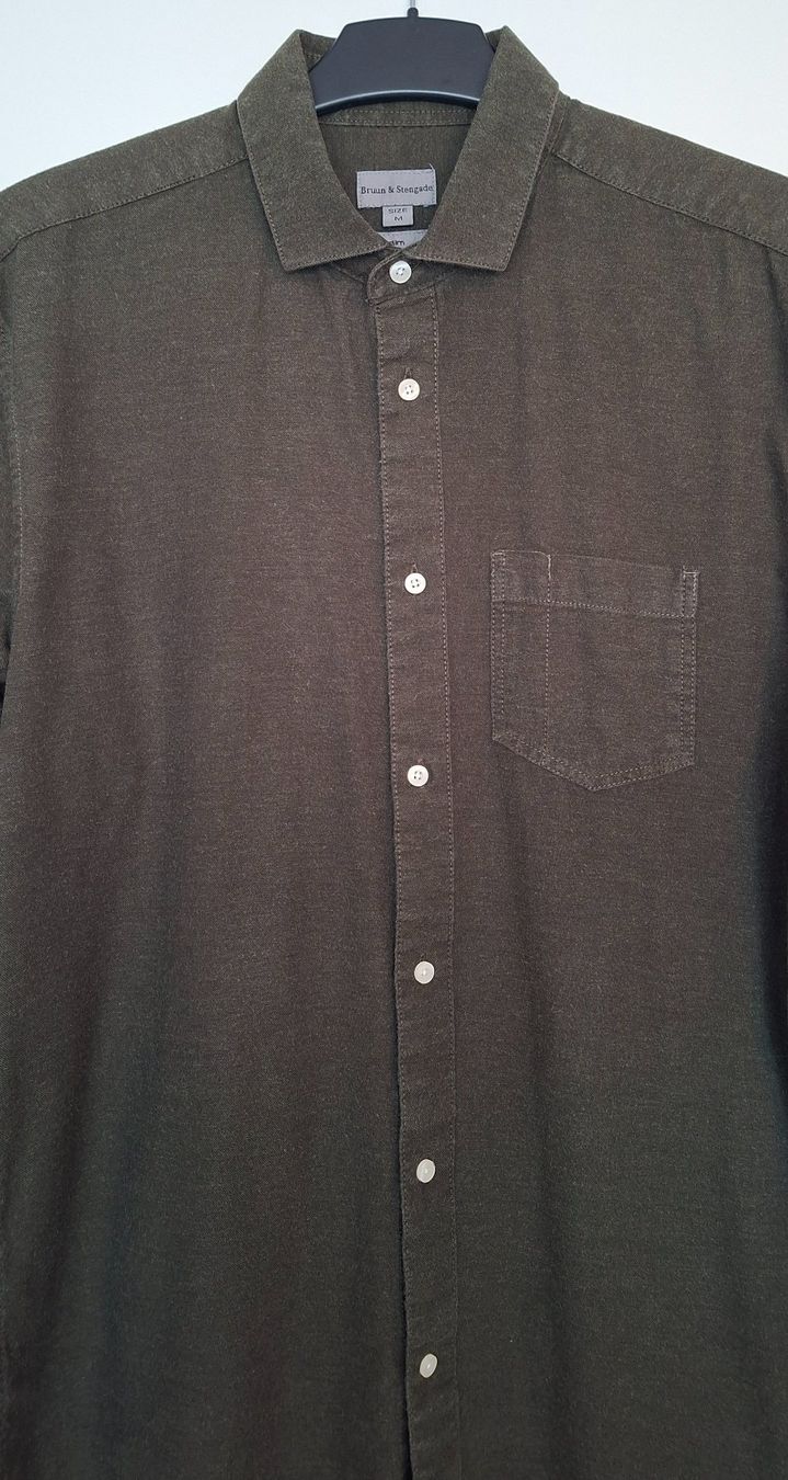Camicie: Herrenhemd Slim Fit Grösse M – Usato da Feuerthalen venduto da kigo87 1