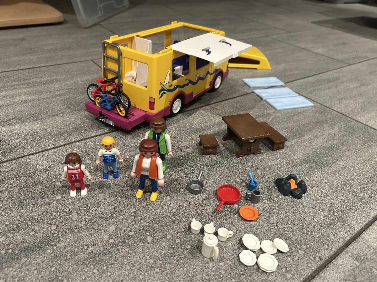 Playmobil Spielzeuge: Playmobil Camper 3945-A  – Gebraucht aus Teufenthal AG von nat_wfg9 1
