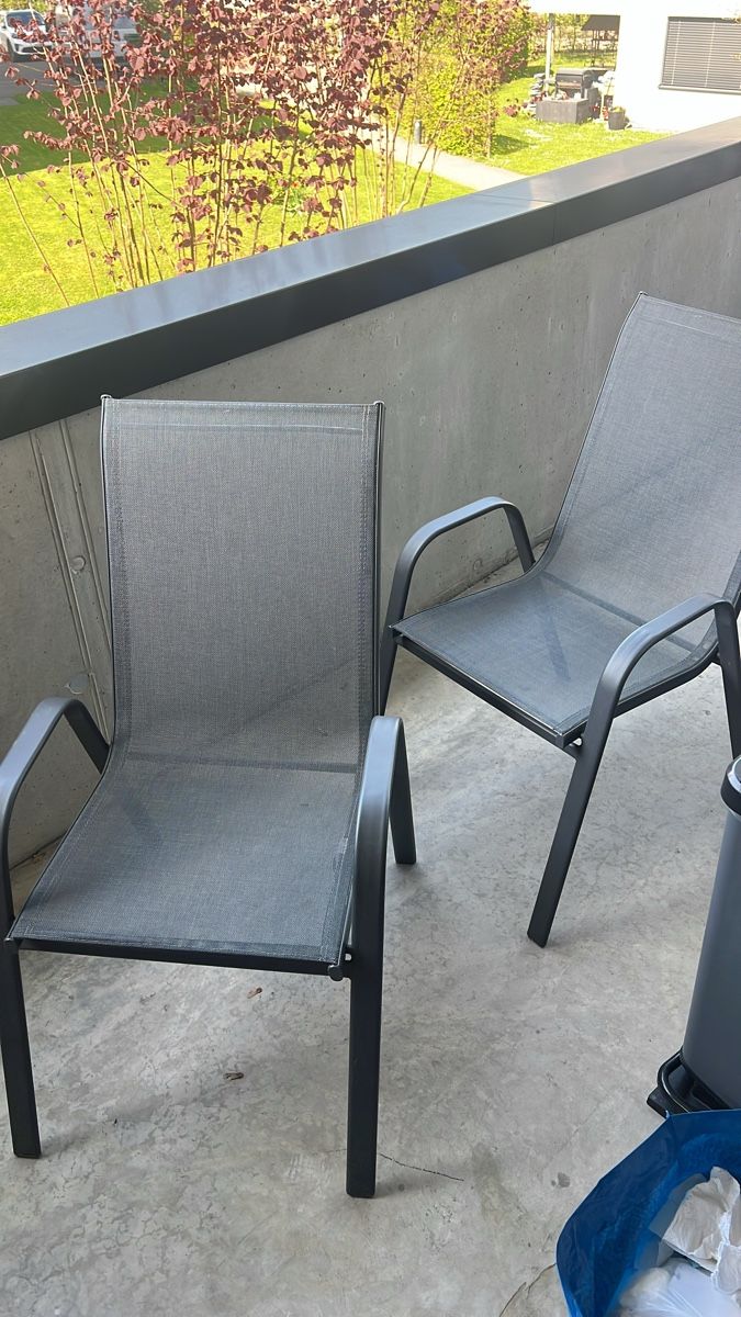 Set di tavolo e panche: Gartentisch mit 8x Stühle – Usato da Münchwilen TG venduto da NoWindowsShopper 1