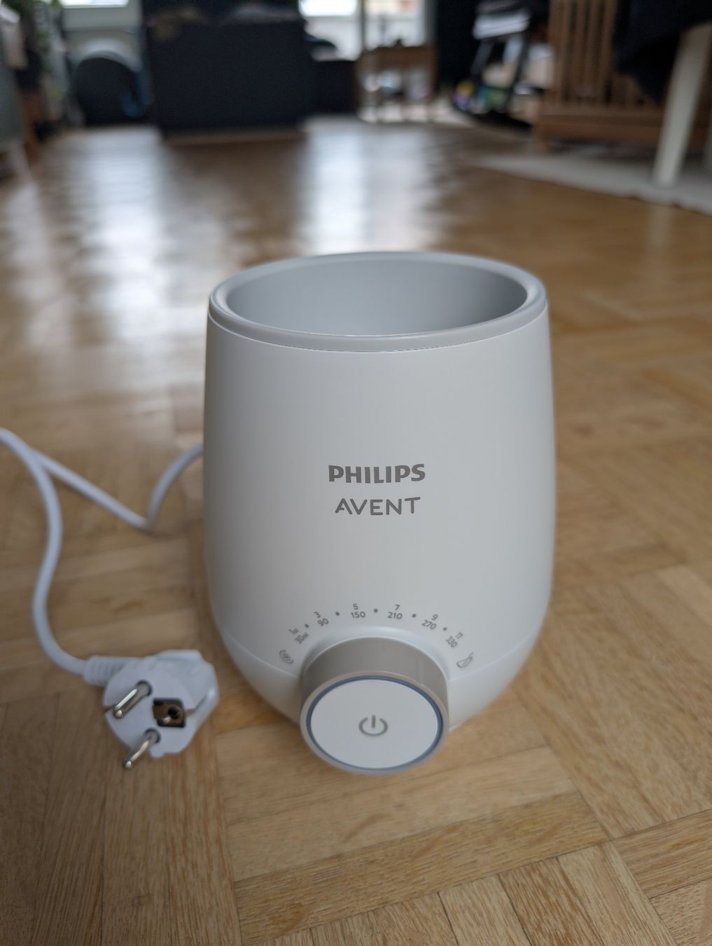 Avent Baby-Mahlzeiten: Philips Avent Flaschenwärmer, premium – Gebraucht aus Basel von alka_pawn