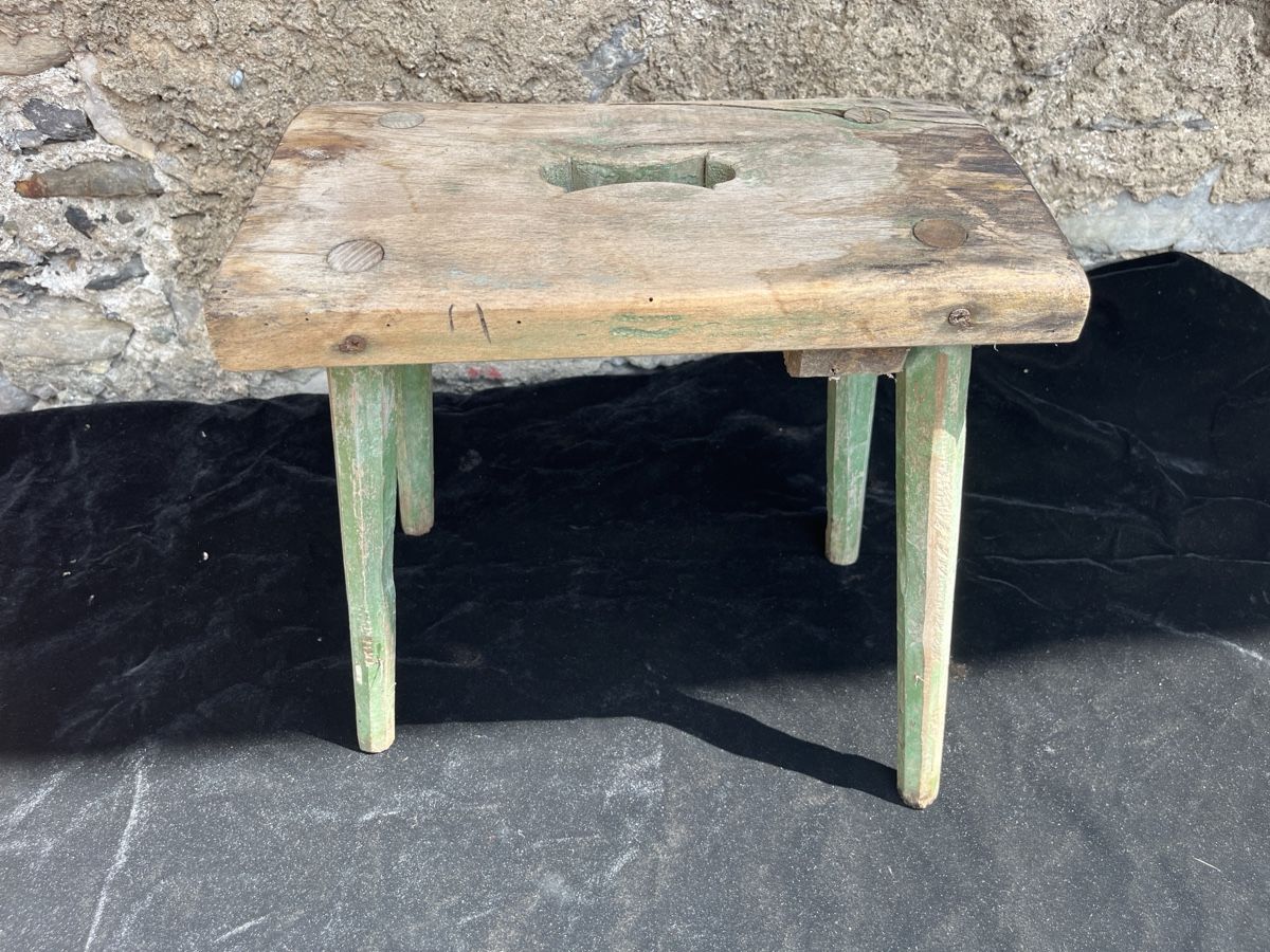 Sgabelli: Antiker Holz Hocker mit Charm  – Usato da Brienz BE venduto da hey_z9vg 3