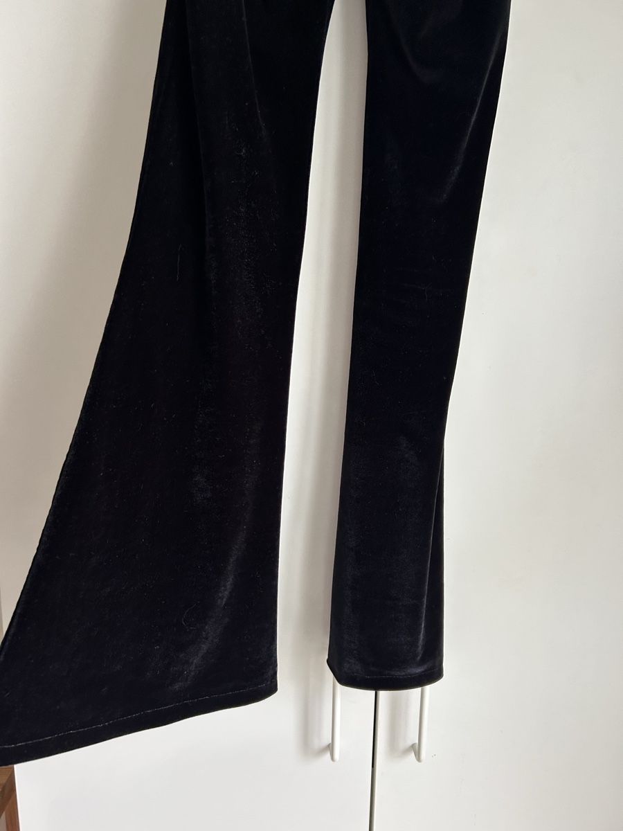 Pull&Bear Pantaloni: Pull&Bear schwarze Samthose, Grösse M – Usato da Zürich venduto da Lolaa123 2