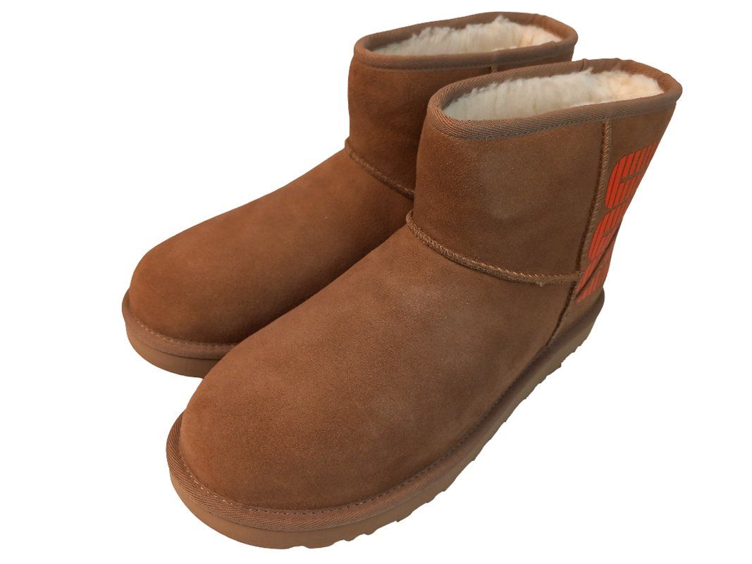 Ugg Damenschuhe: UGG Stiefel (Gr. 42) – Neu (gemäss Beschreibung) aus Hünenberg von Restwert_Zug