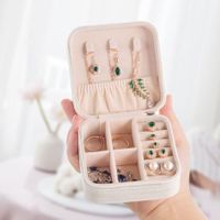 Kompaktes Schmuckbox – Reise Etui für Schmuck - Weiss