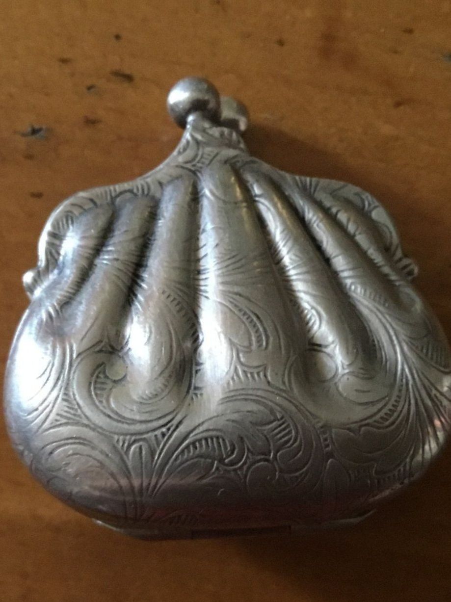 Sonstige Dekorationen & Accessoires: Silber Pillendose 1920er – Gebraucht aus Wettswil von ann_hd9g