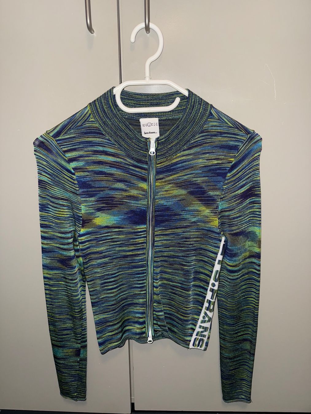 Pulls & Sweat-shirts: Oberteil iets frans – D'occasion à Muttenz par bri_l6vr