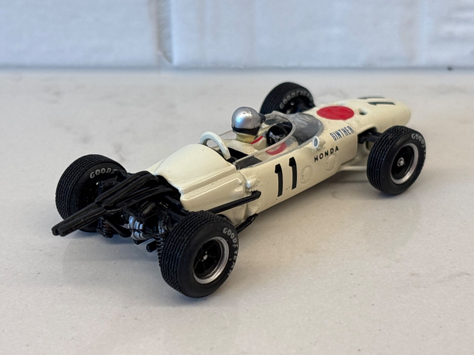 Quartzo Voitures modèles: Quartzo Honda Ra 272 1/43 – D'occasion à Gollion par Hampton 1