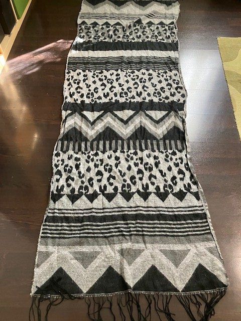 Foulard & Sciarpe: schal – Usato da Schwarzenberg LU venduto da kindler007